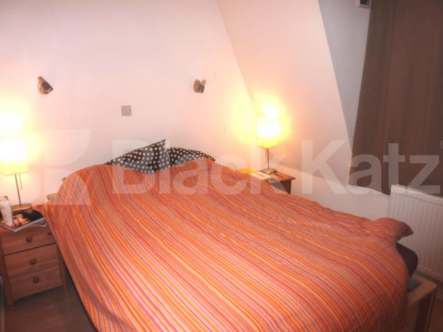 			NEW INSTRUCTION!, 1 Bedroom, 1 bath, 1 reception Flat			 Wicklow Street, KINGS CROSS